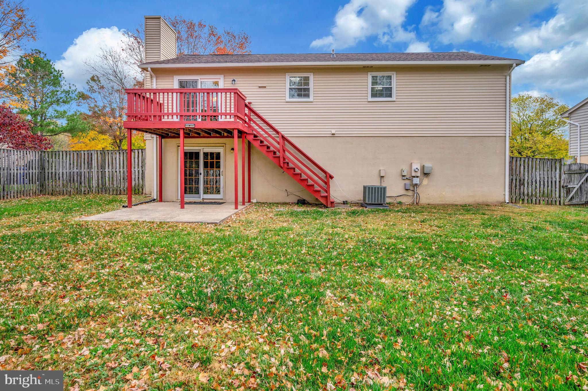 STONEYBROOKE - Residential