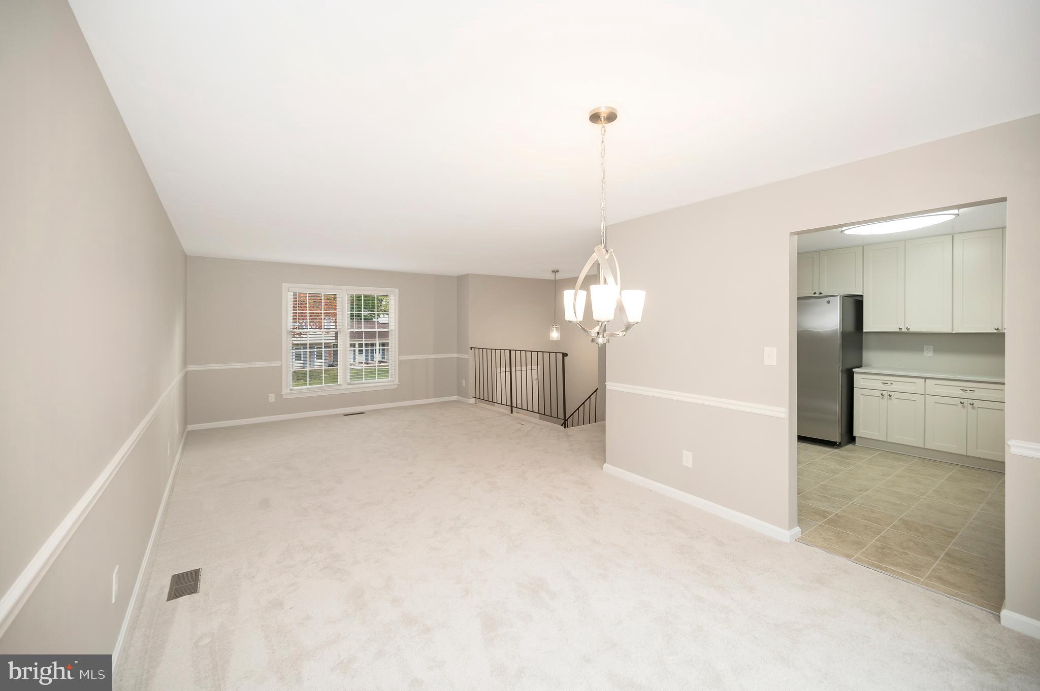 STONEYBROOKE - Residential