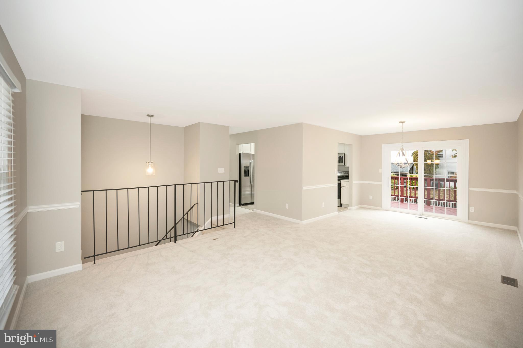 STONEYBROOKE - Residential