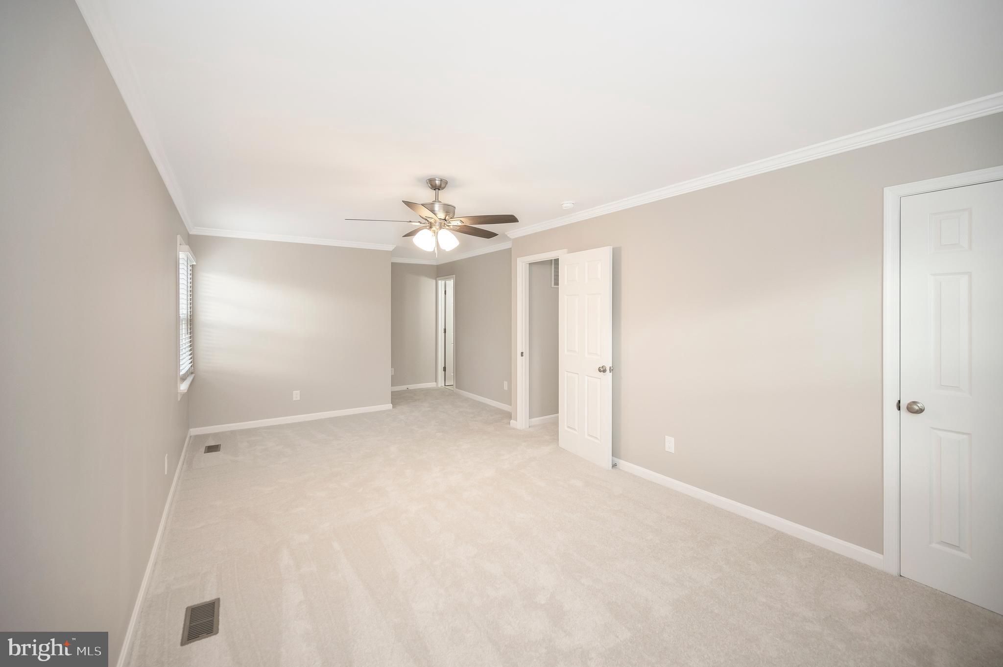 STONEYBROOKE - Residential