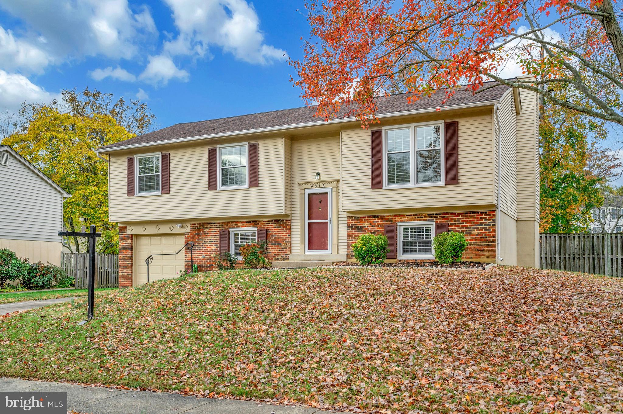 STONEYBROOKE - Residential