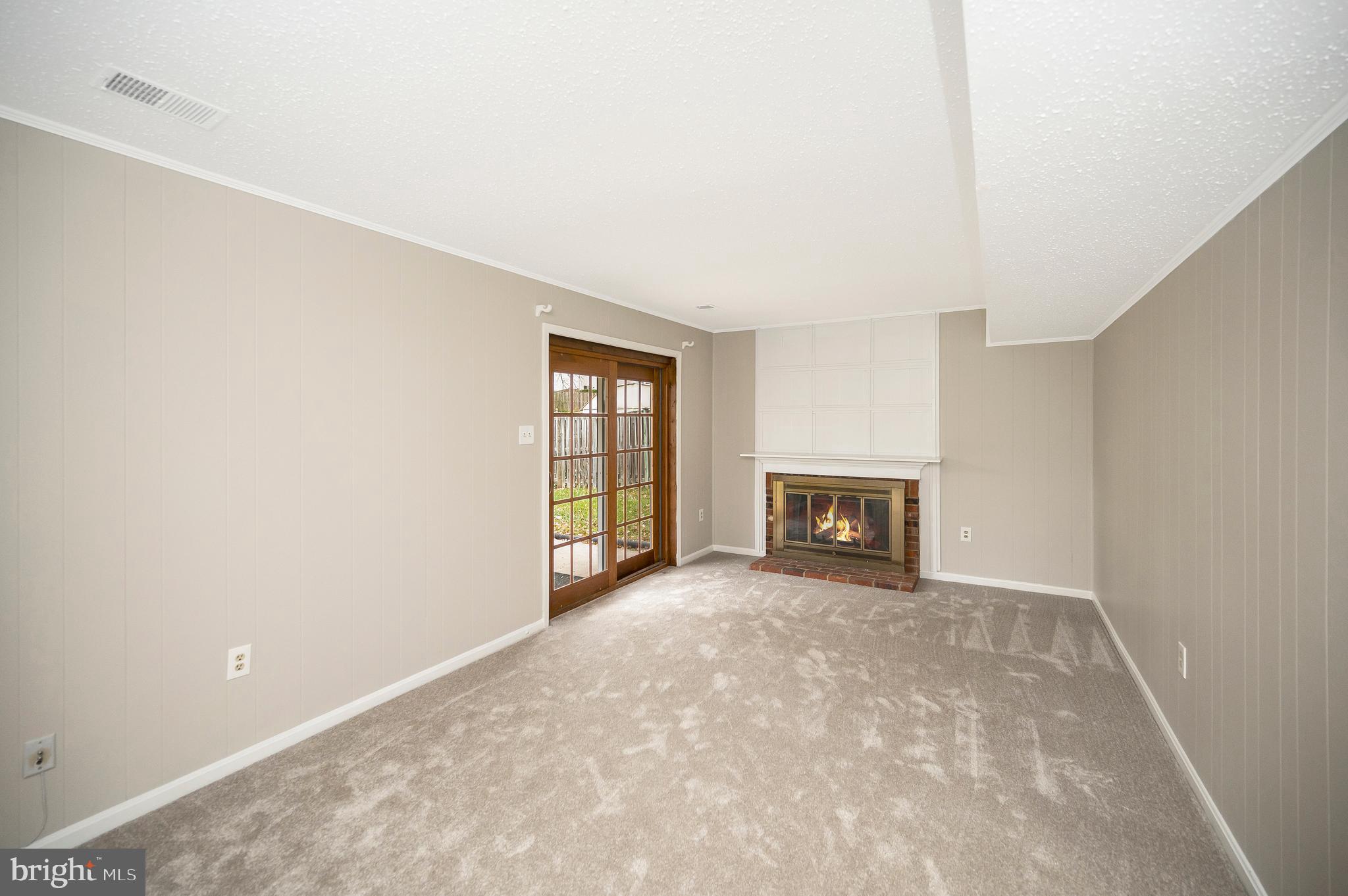 STONEYBROOKE - Residential