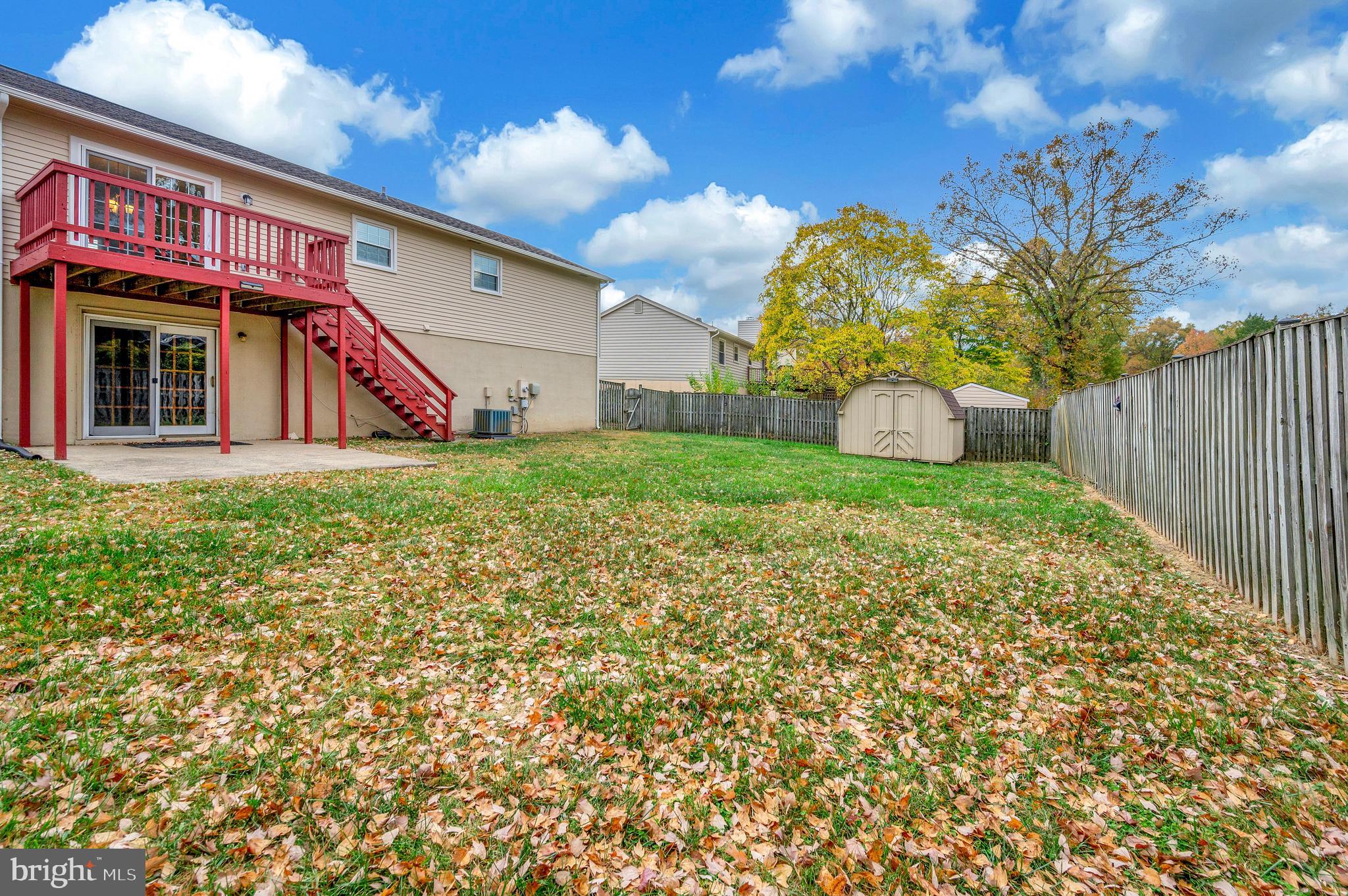 STONEYBROOKE - Residential