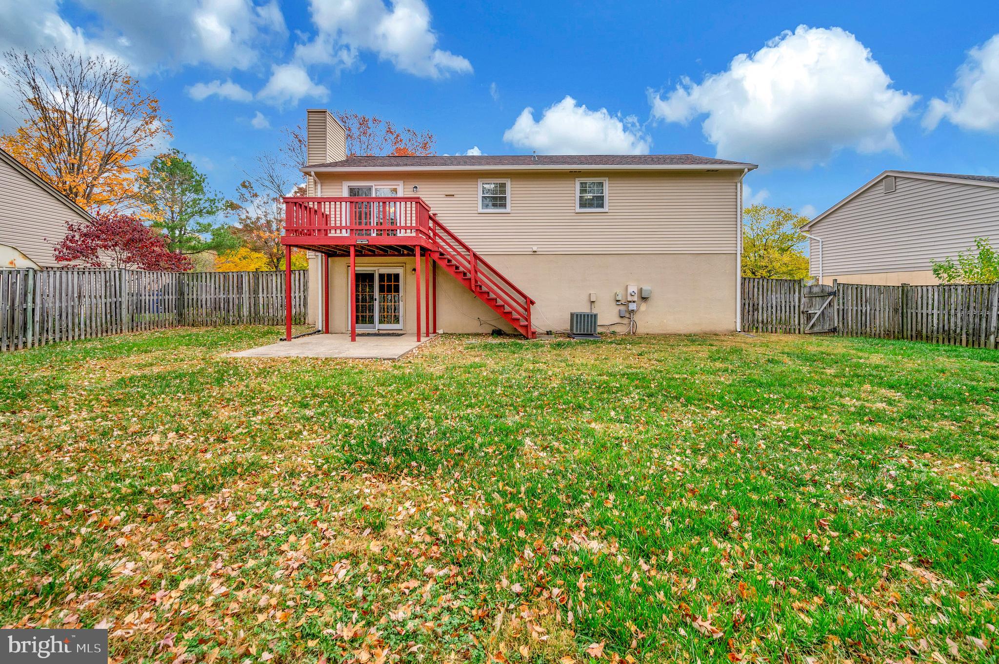 STONEYBROOKE - Residential