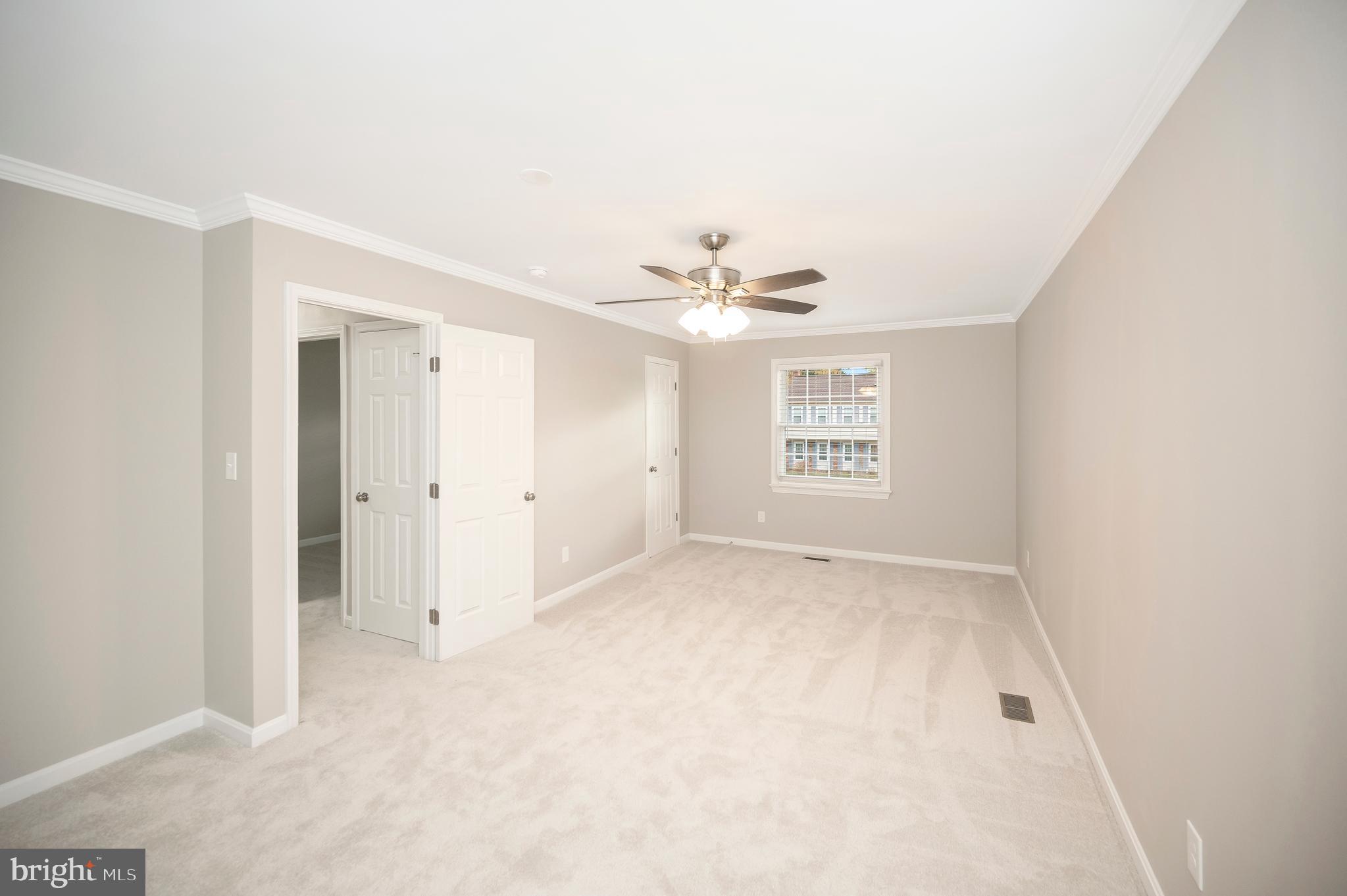 STONEYBROOKE - Residential