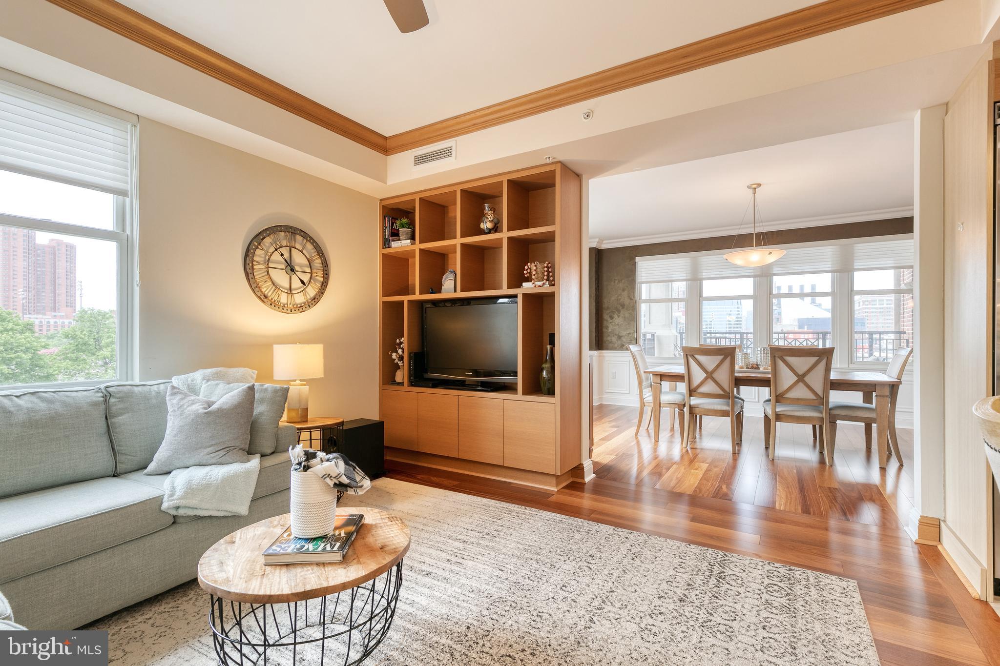 THE RITZ-CARLTON RESIDENCES - Residential