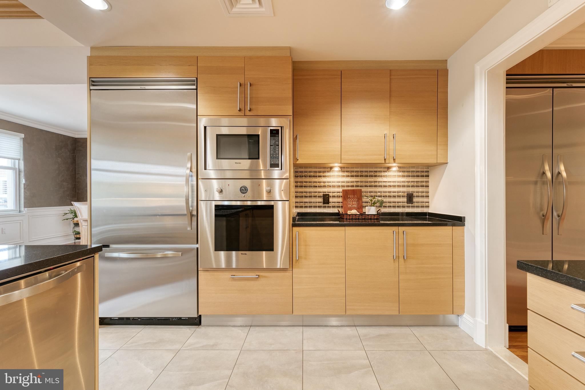 THE RITZ-CARLTON RESIDENCES - Residential
