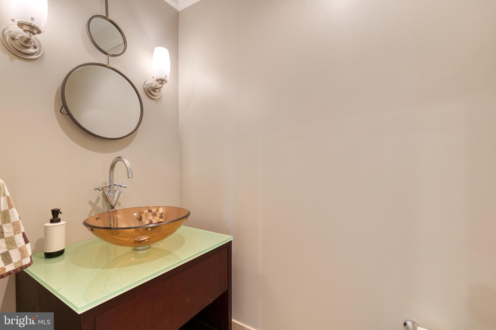 THE RITZ-CARLTON RESIDENCES - Residential