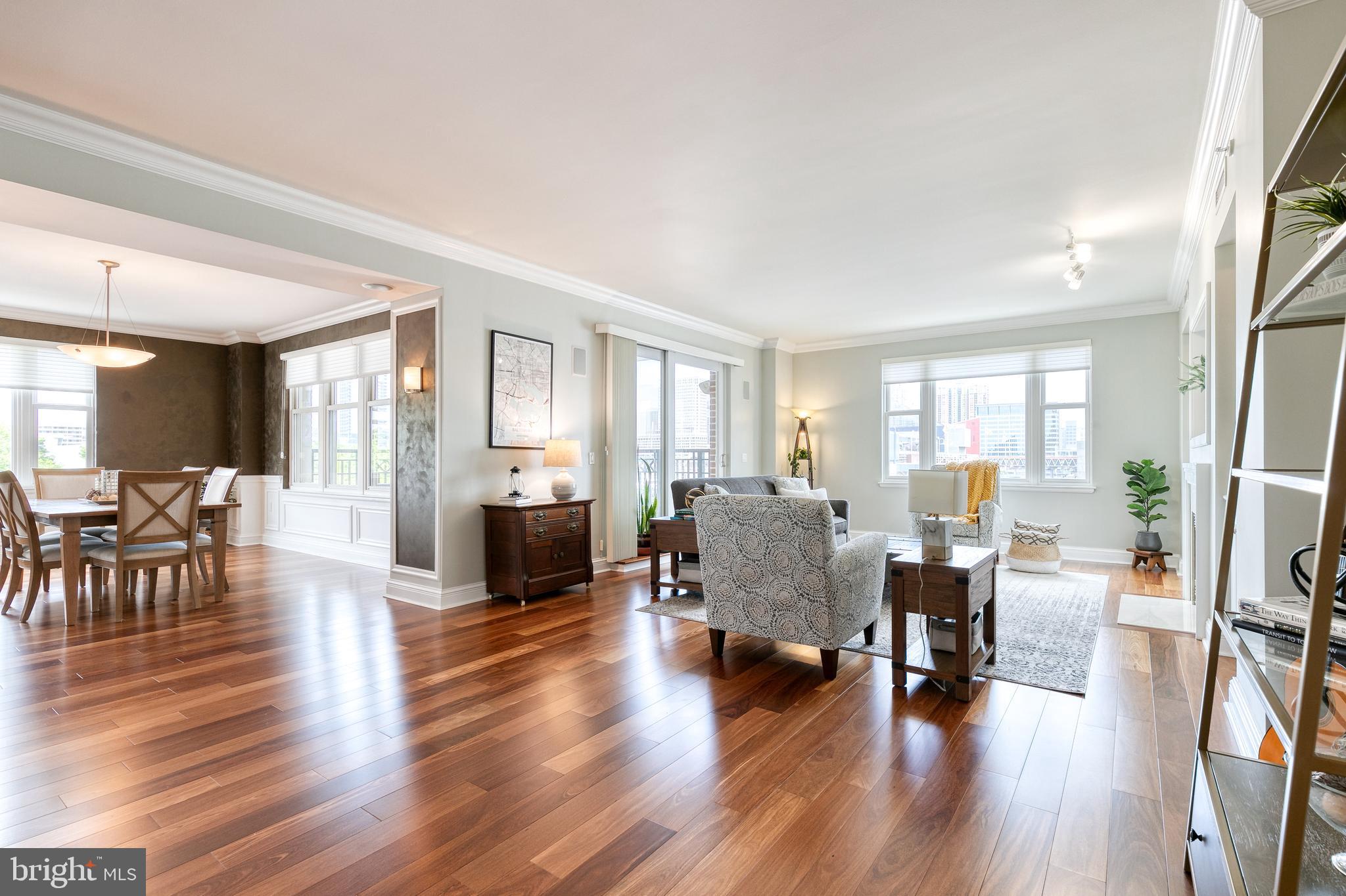 THE RITZ-CARLTON RESIDENCES - Residential