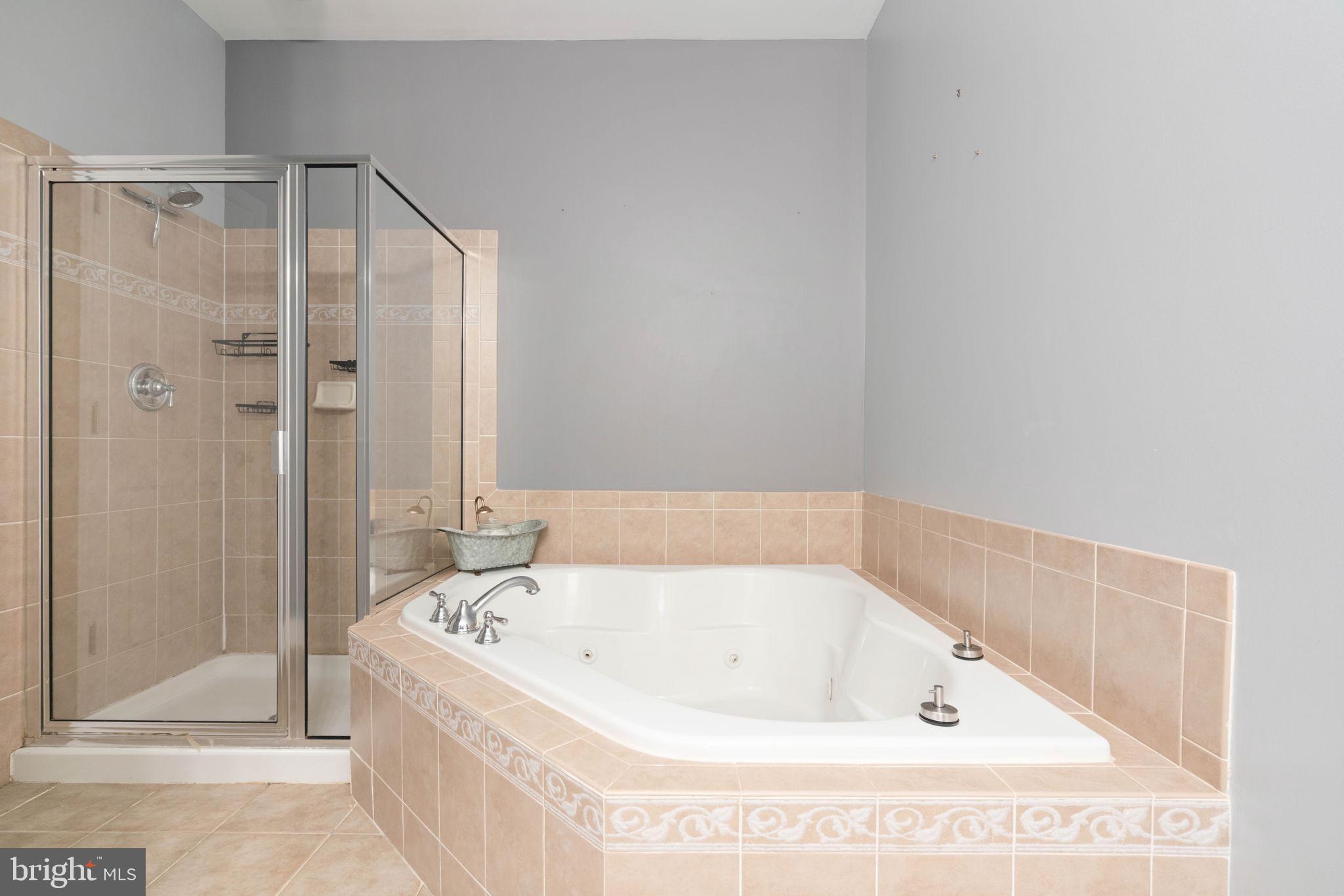 POTOMAC CLUB - Residential