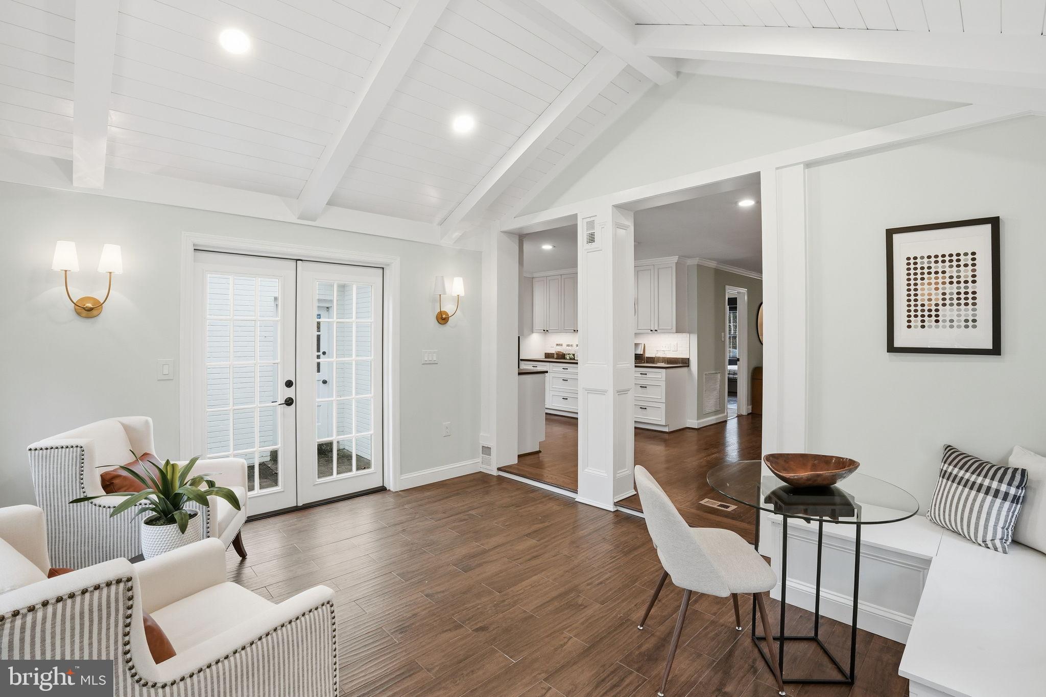 BURNING TREE VALLEY - Residential