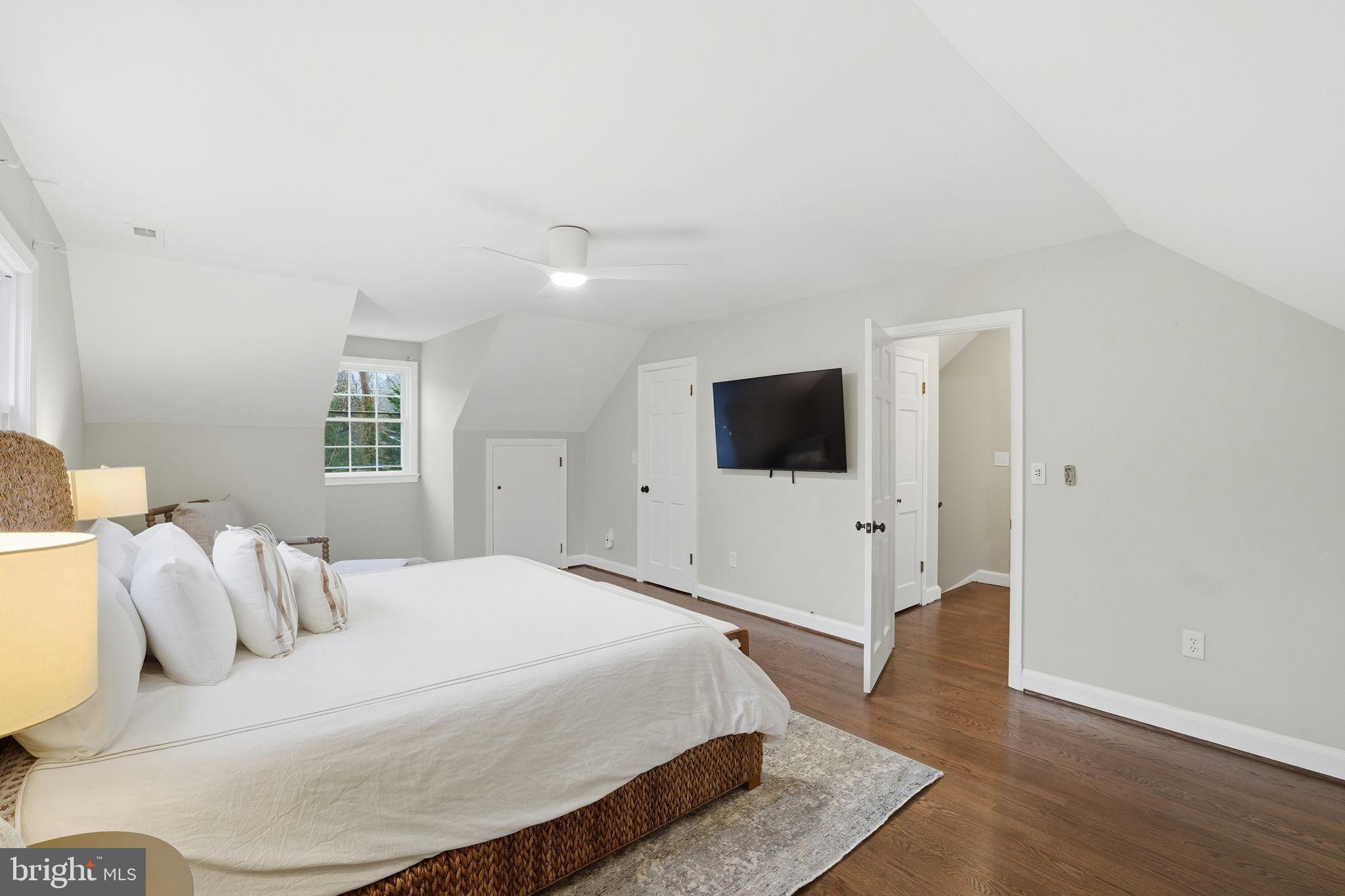 BURNING TREE VALLEY - Residential