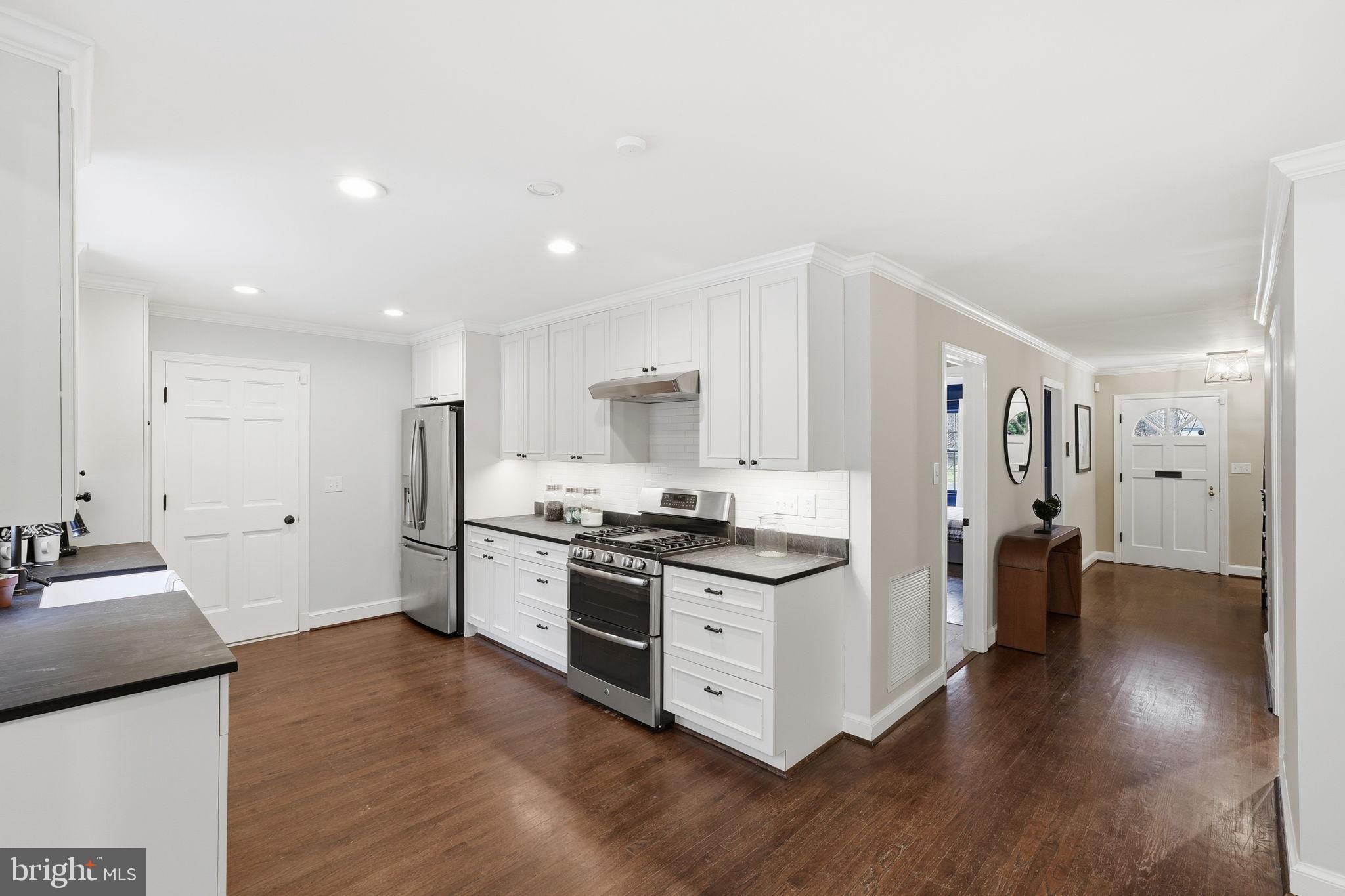 BURNING TREE VALLEY - Residential