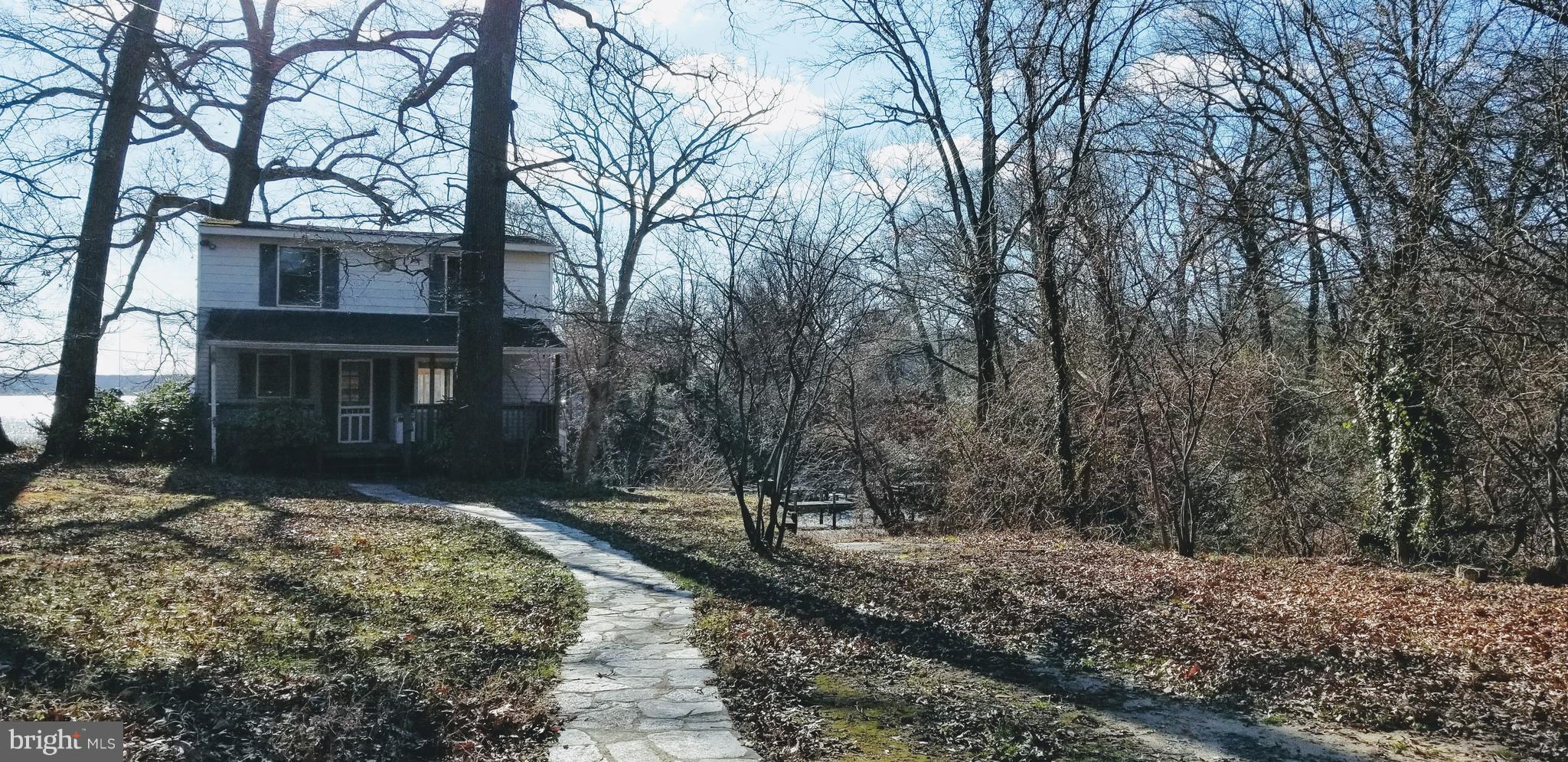 LAKE SHORE - Residential Lease