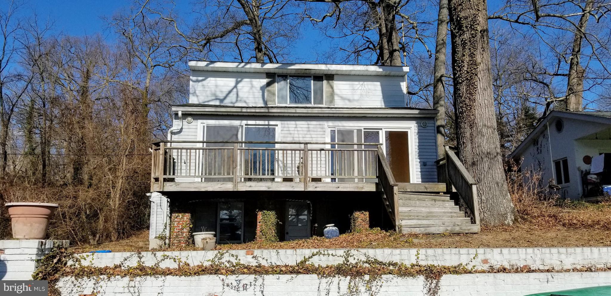 LAKE SHORE - Residential Lease