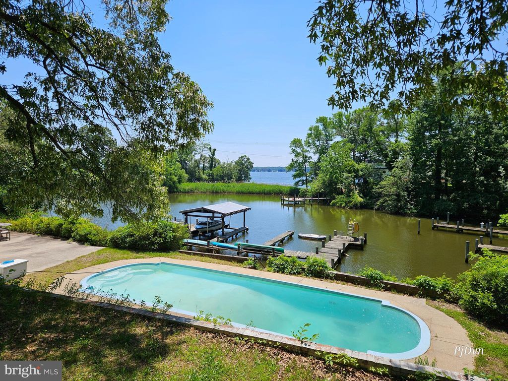Photo of 355 Sturtons Lane, PASADENA, MD 21122 (MLS # MDAA2128488)