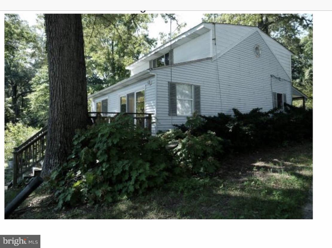 LAKE SHORE - Residential Lease