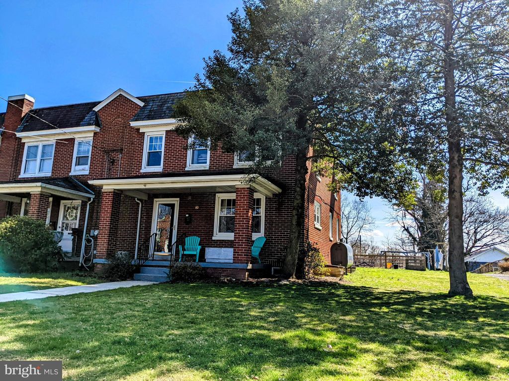 Photo of 60 GREENWOOD AVE, LANCASTER, PA 17603 (MLS # PALA2032686)