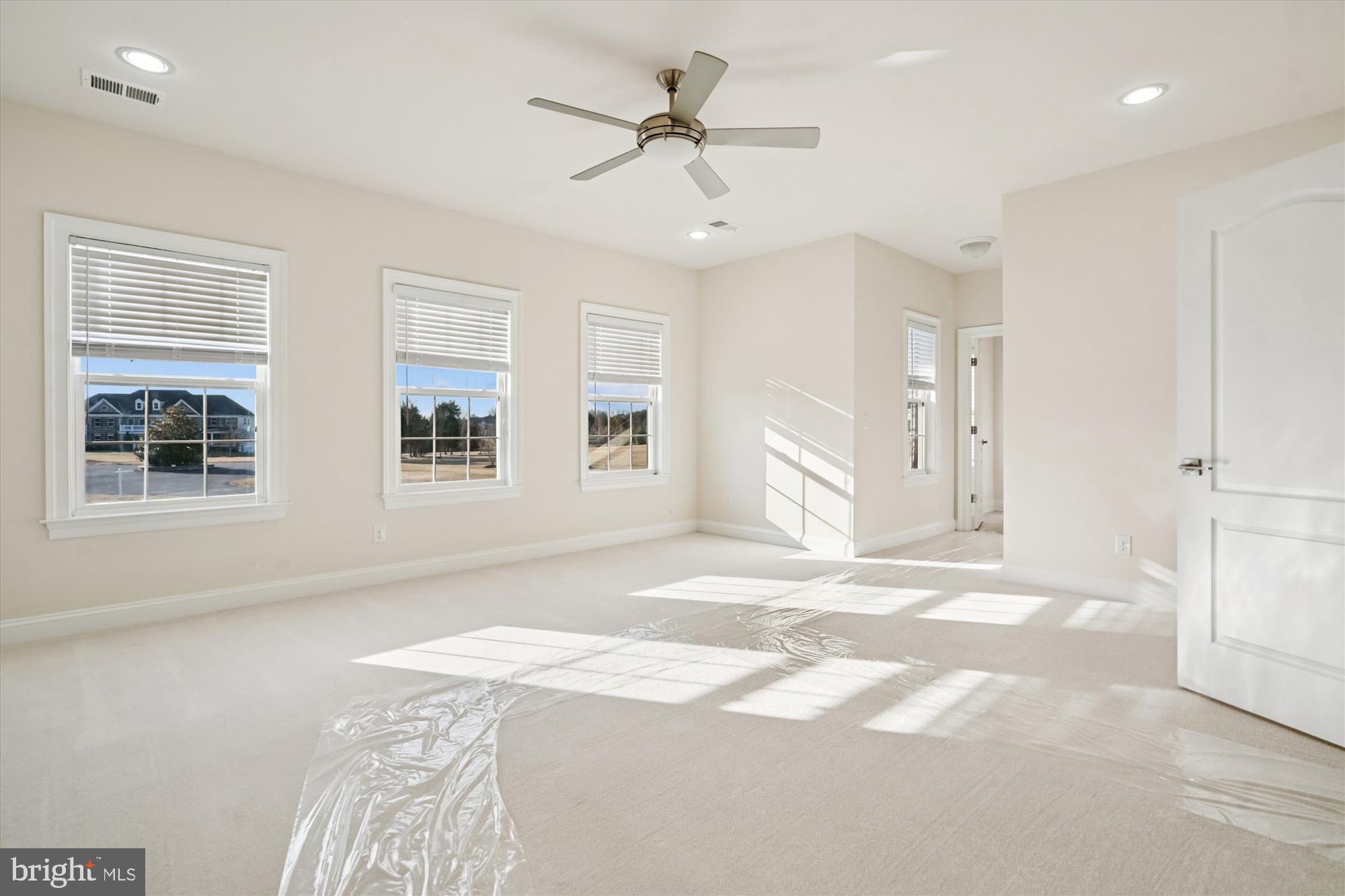 HUNTERS POND - Residential