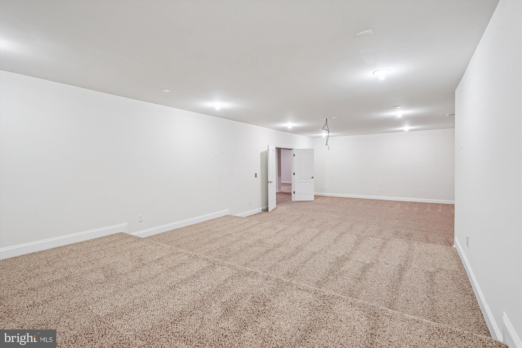 HUNTERS POND - Residential