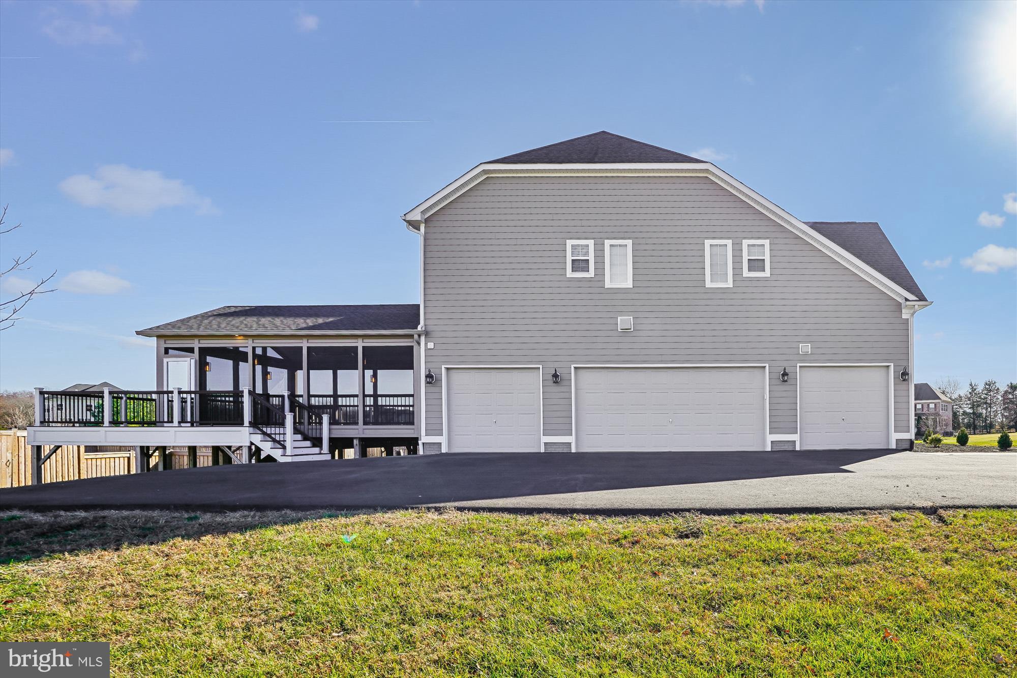 HUNTERS POND - Residential