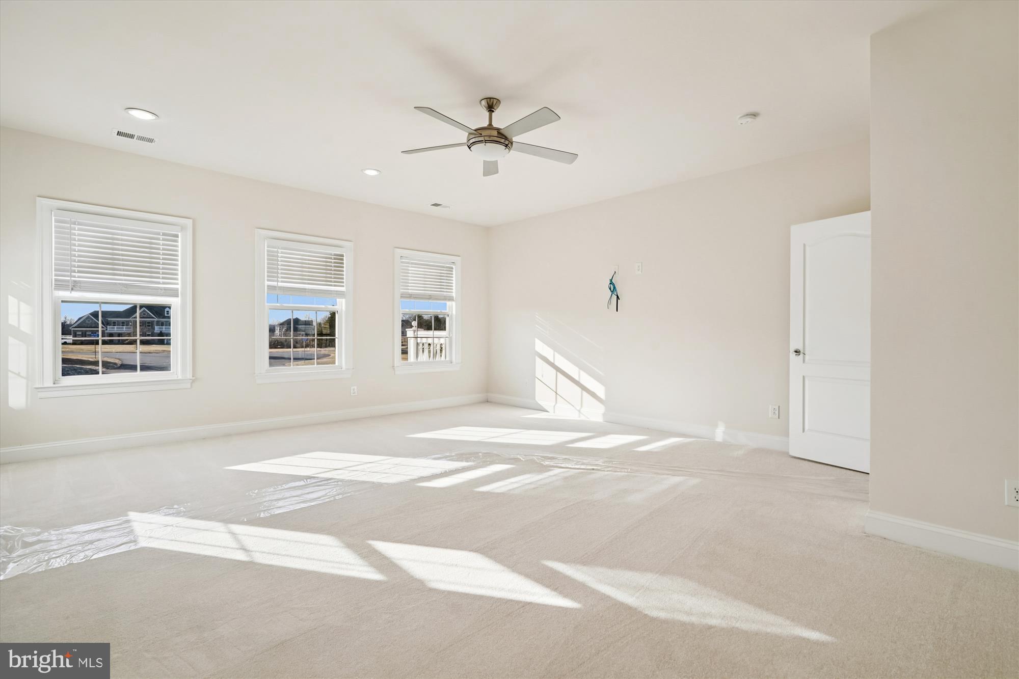 HUNTERS POND - Residential