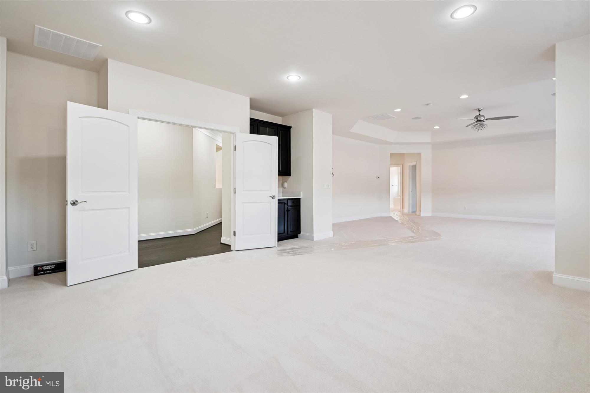 HUNTERS POND - Residential