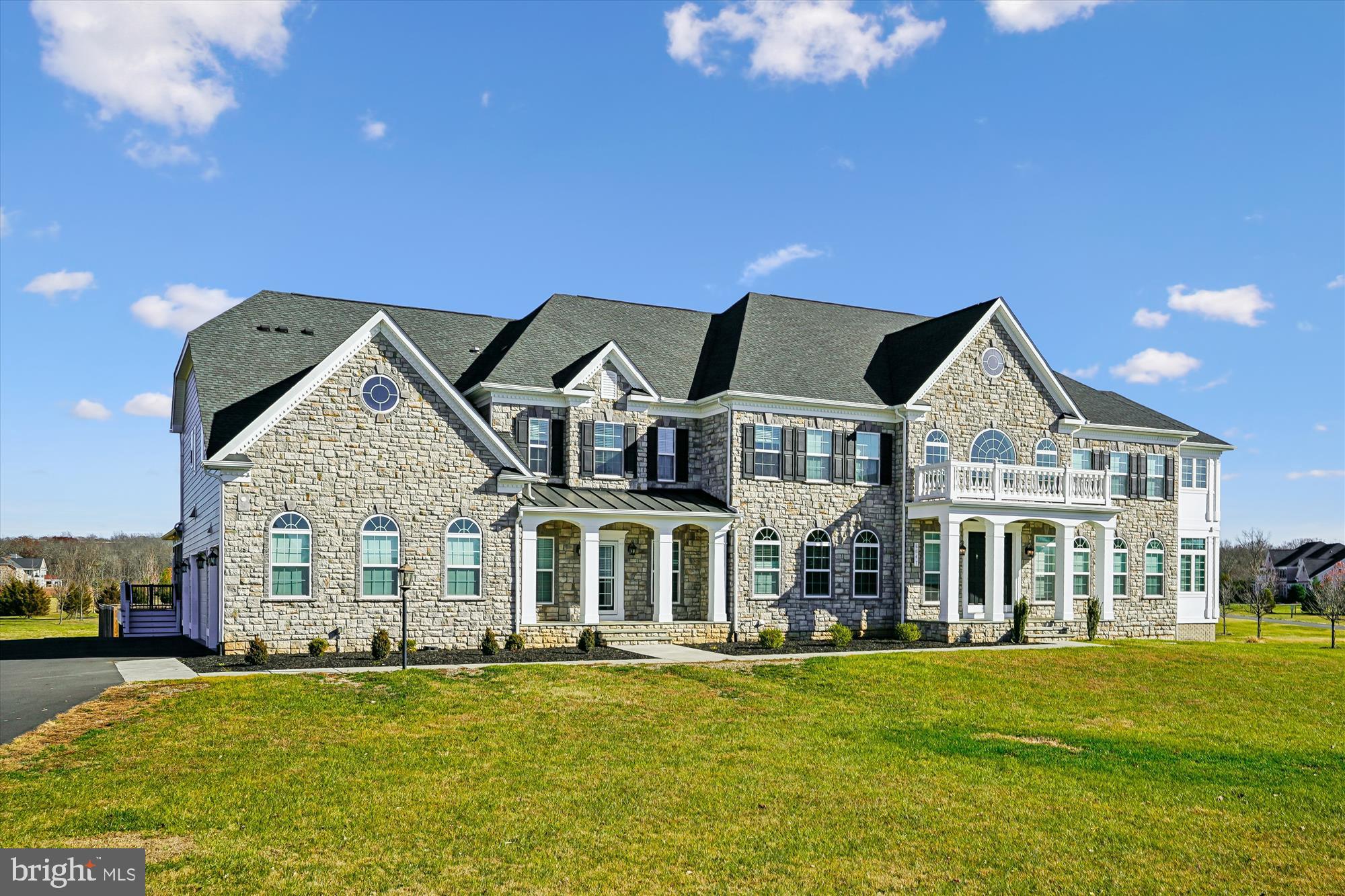 HUNTERS POND - Residential