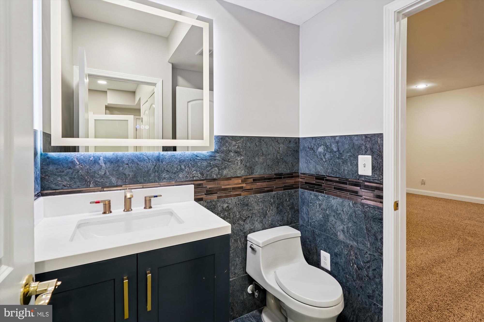 HUNTERS POND - Residential