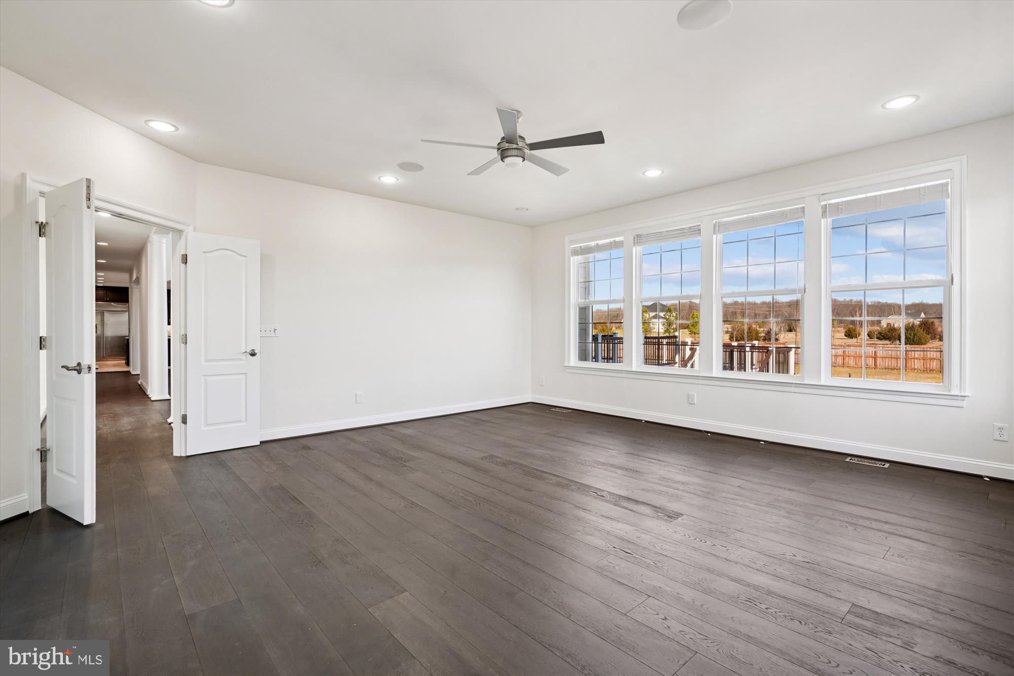 HUNTERS POND - Residential