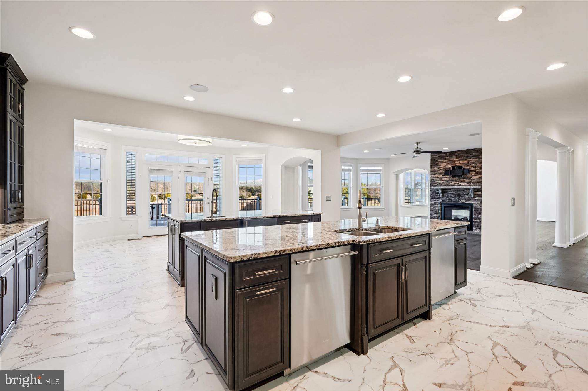 HUNTERS POND - Residential