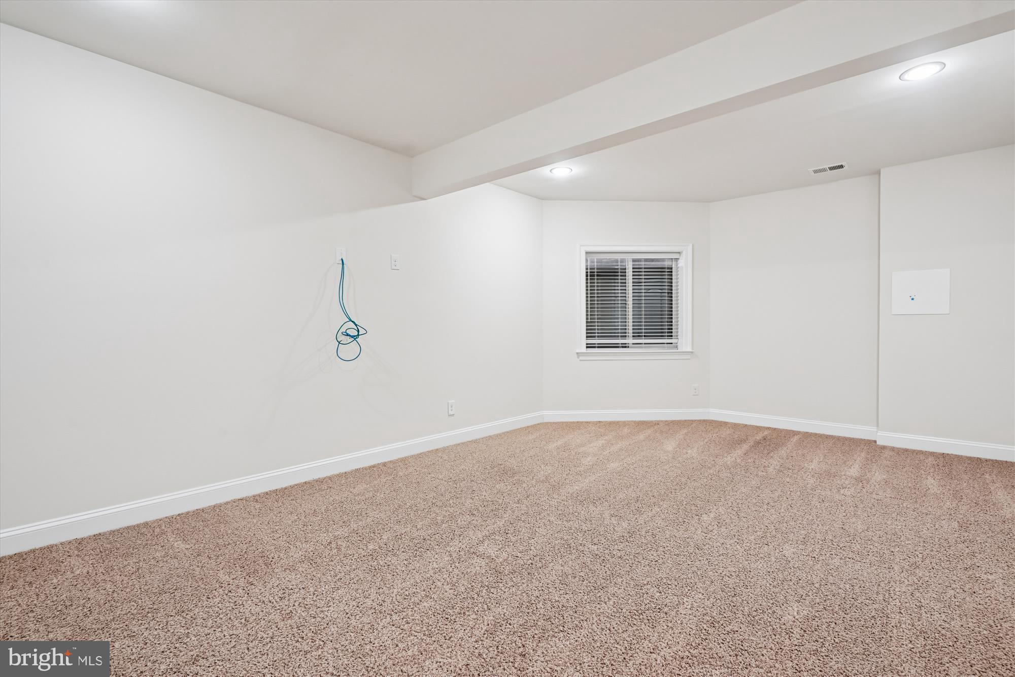 HUNTERS POND - Residential