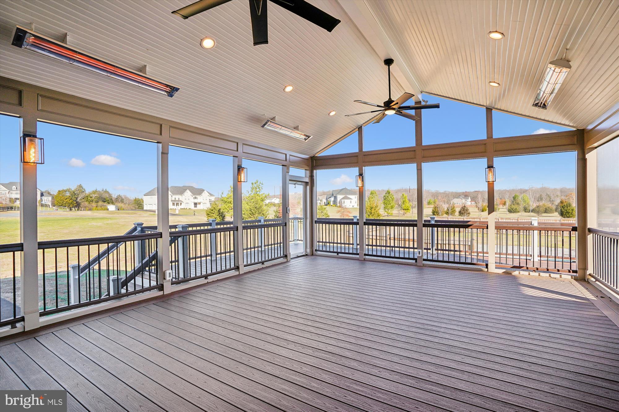 HUNTERS POND - Residential