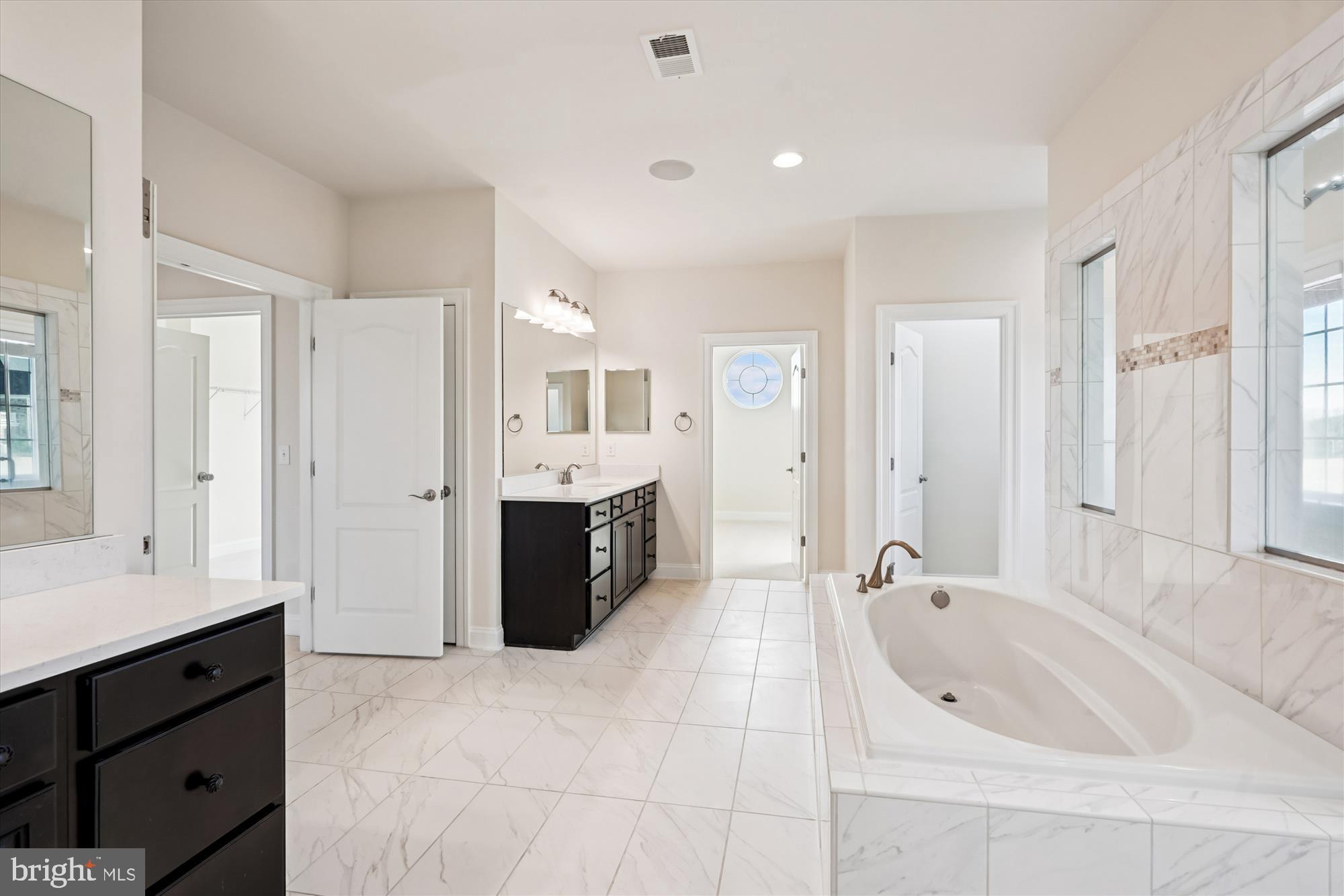 HUNTERS POND - Residential