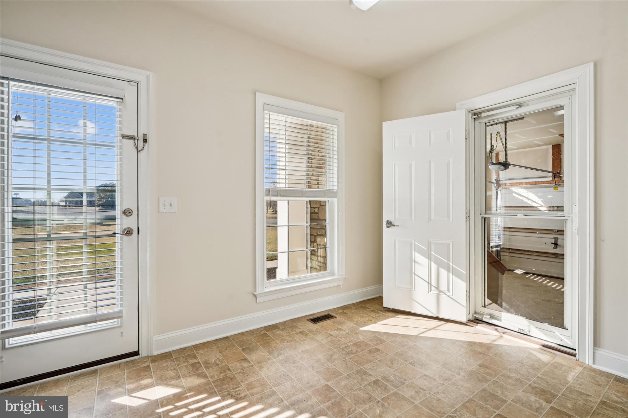 HUNTERS POND - Residential