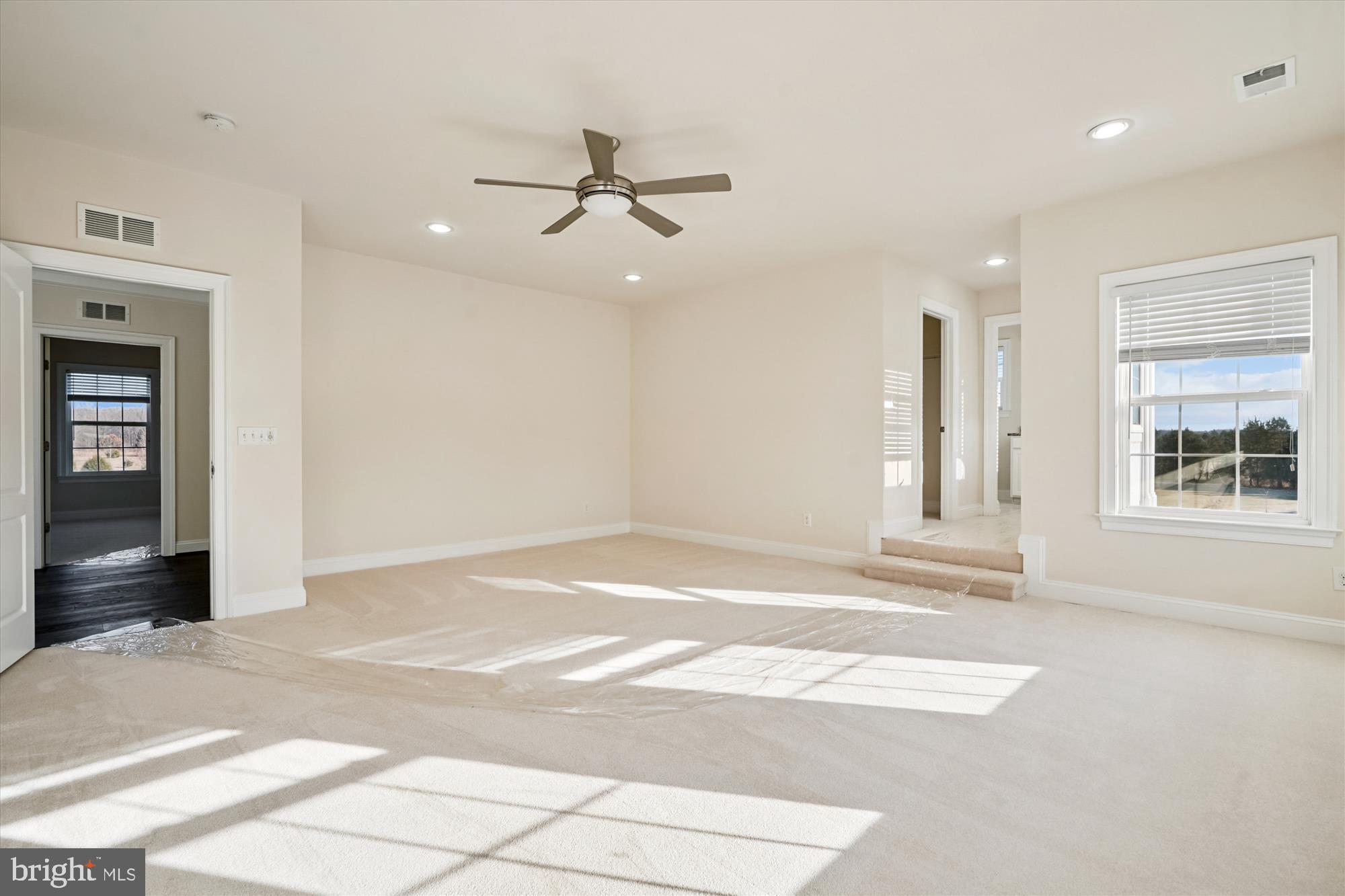 HUNTERS POND - Residential