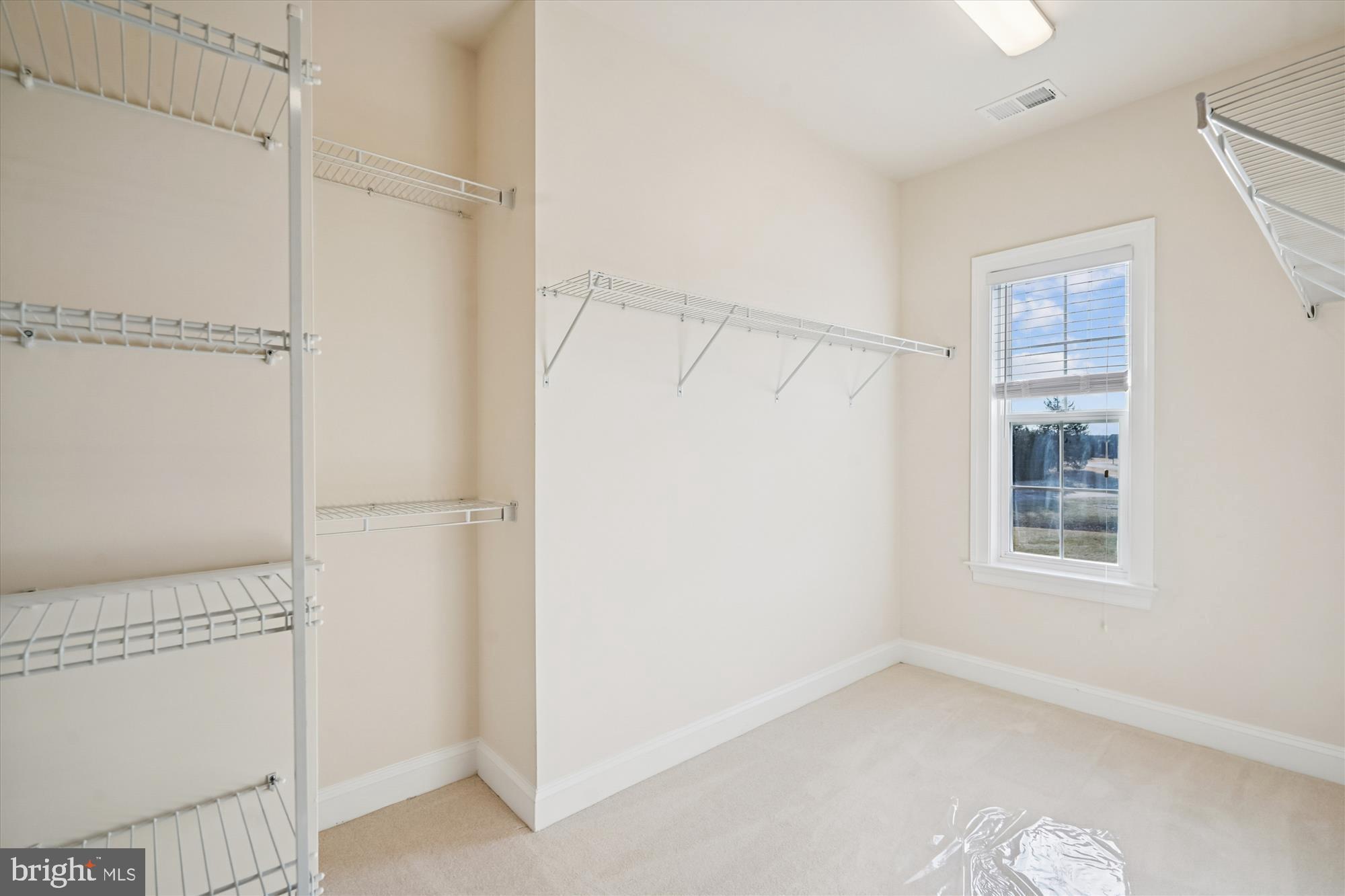 HUNTERS POND - Residential