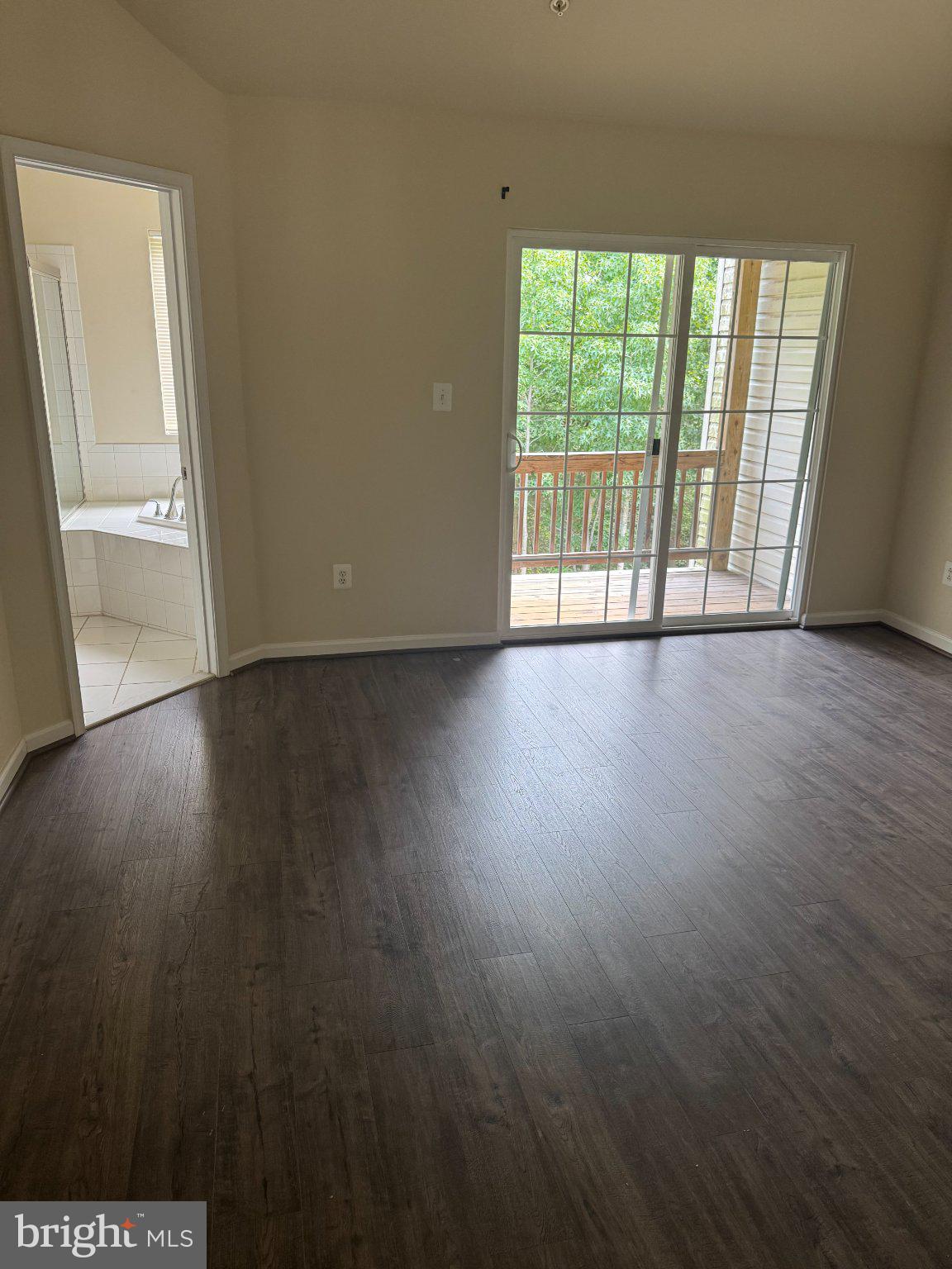 7568 STONEHOUSE DRIVE