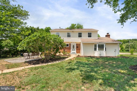 Photo of 3600 Oakwood Lane, ALEXANDRIA, VA 22310 (MLS # VAFX2305476)