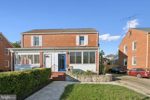 2718 S UHLE STREET S ARLINGTON VA 22206