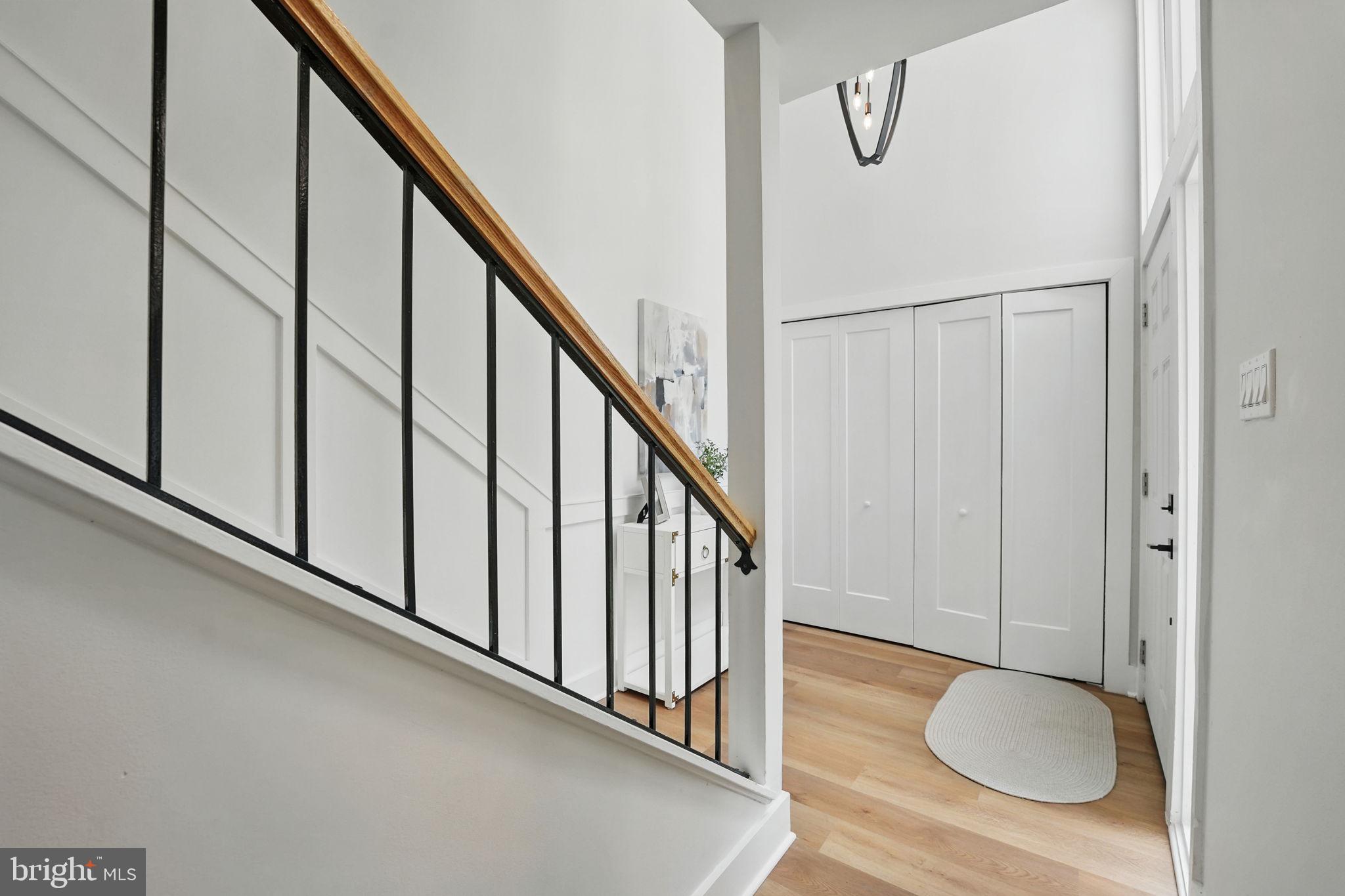 REGENCY SQUARE - Residential