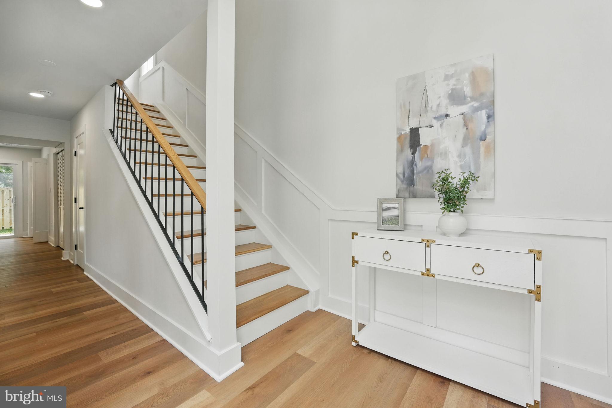 REGENCY SQUARE - Residential