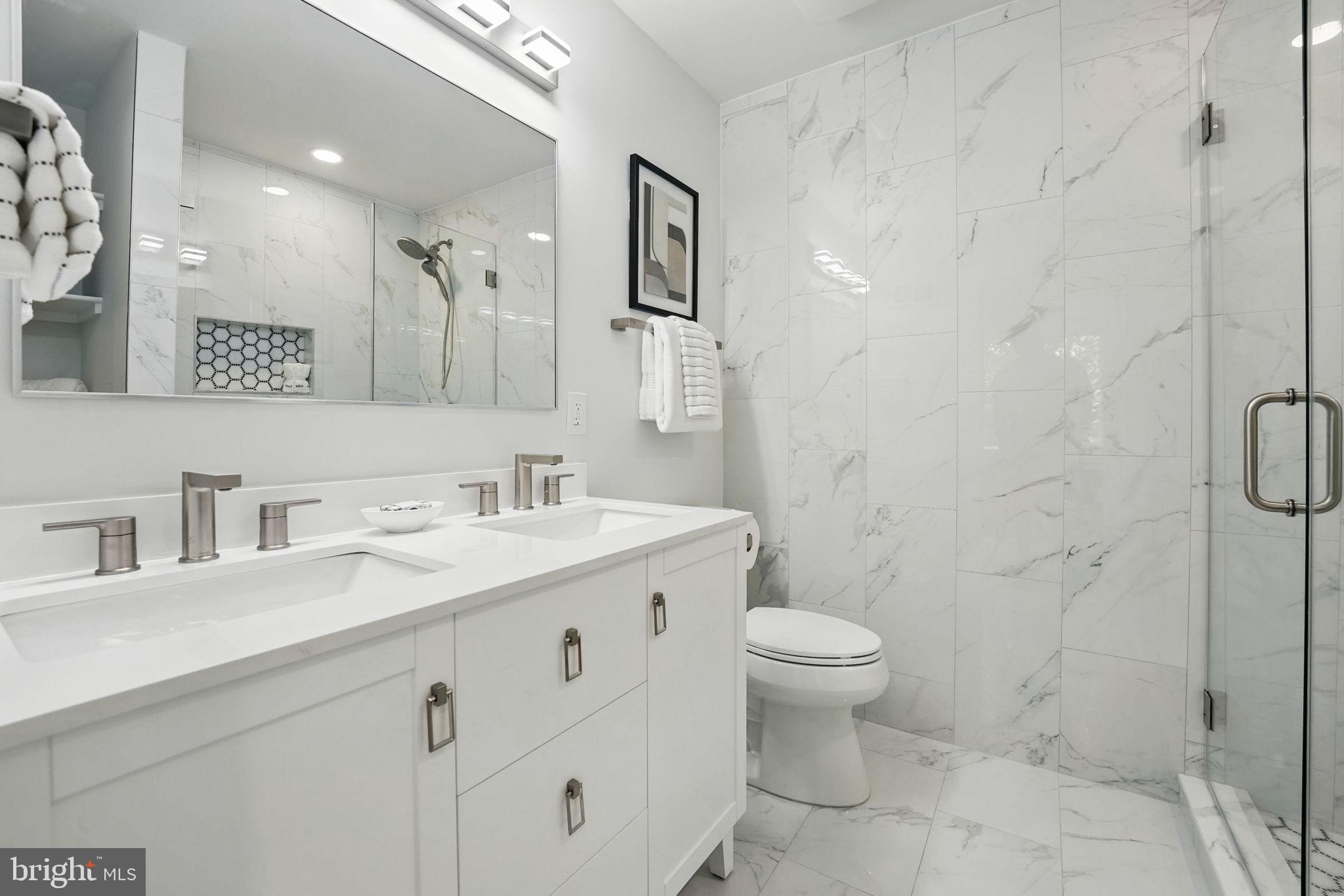 REGENCY SQUARE - Residential