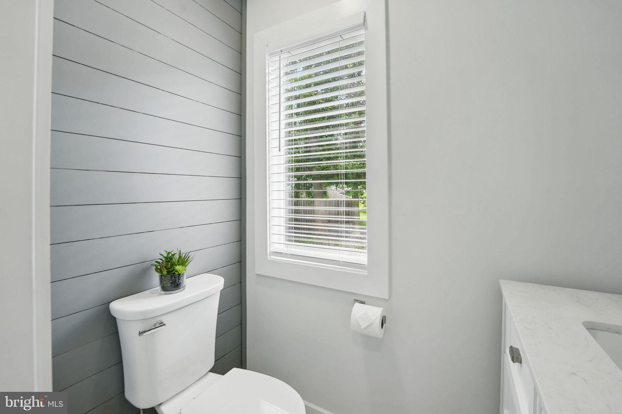 REGENCY SQUARE - Residential