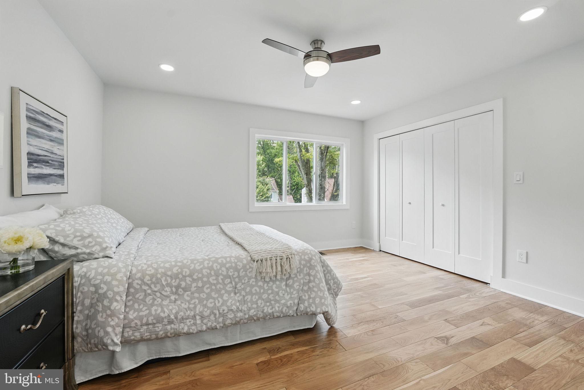 REGENCY SQUARE - Residential