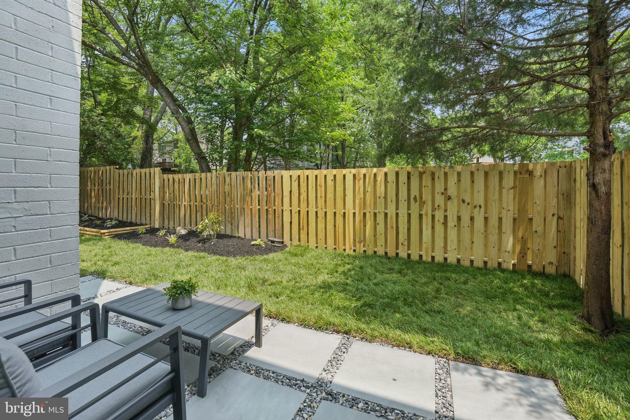 REGENCY SQUARE - Residential