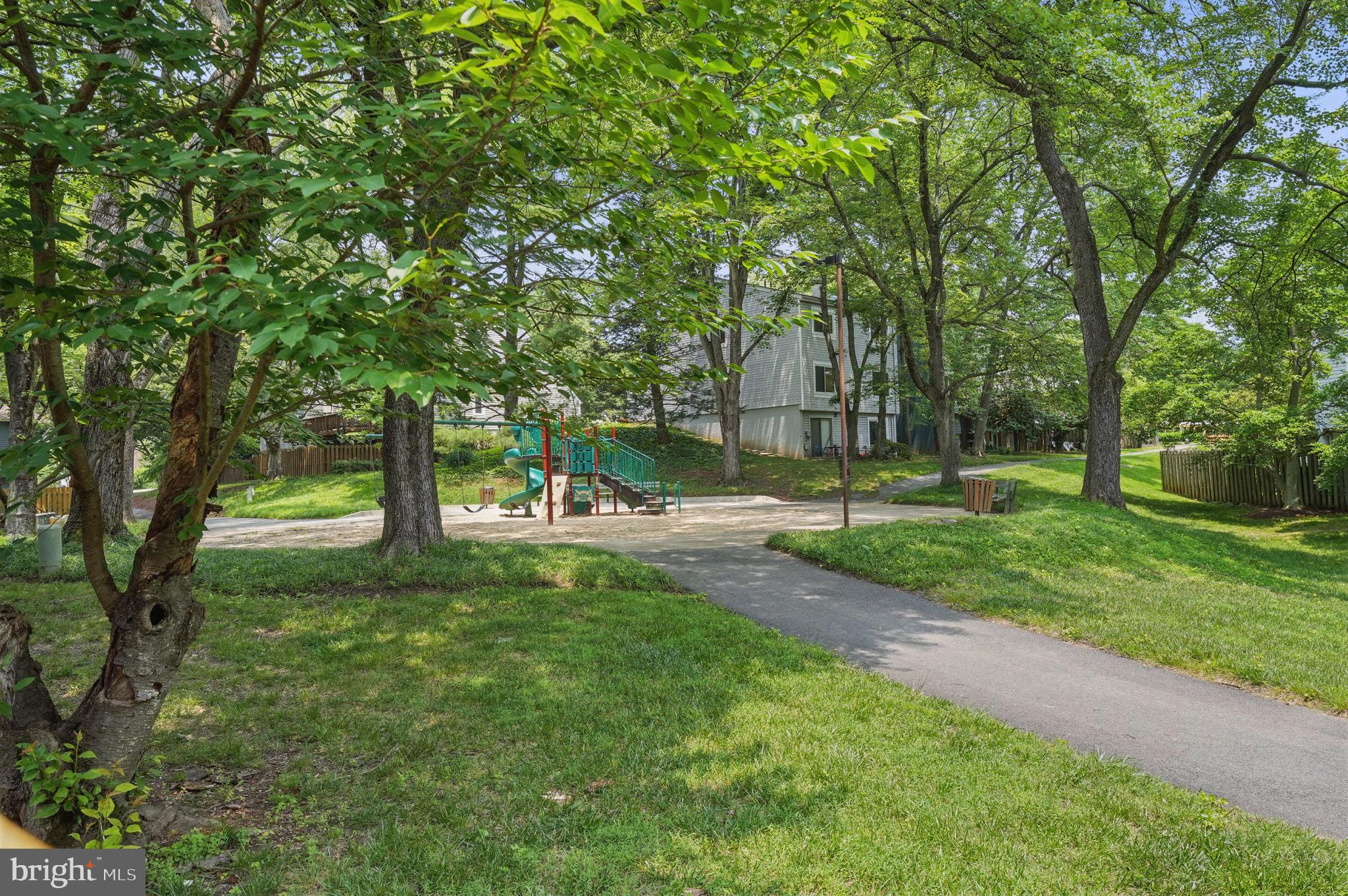 REGENCY SQUARE - Residential