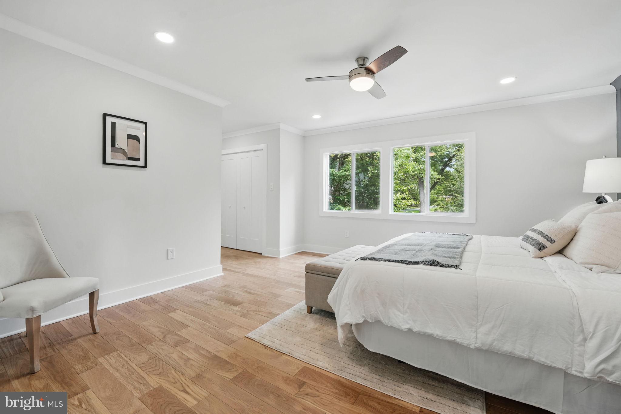 REGENCY SQUARE - Residential