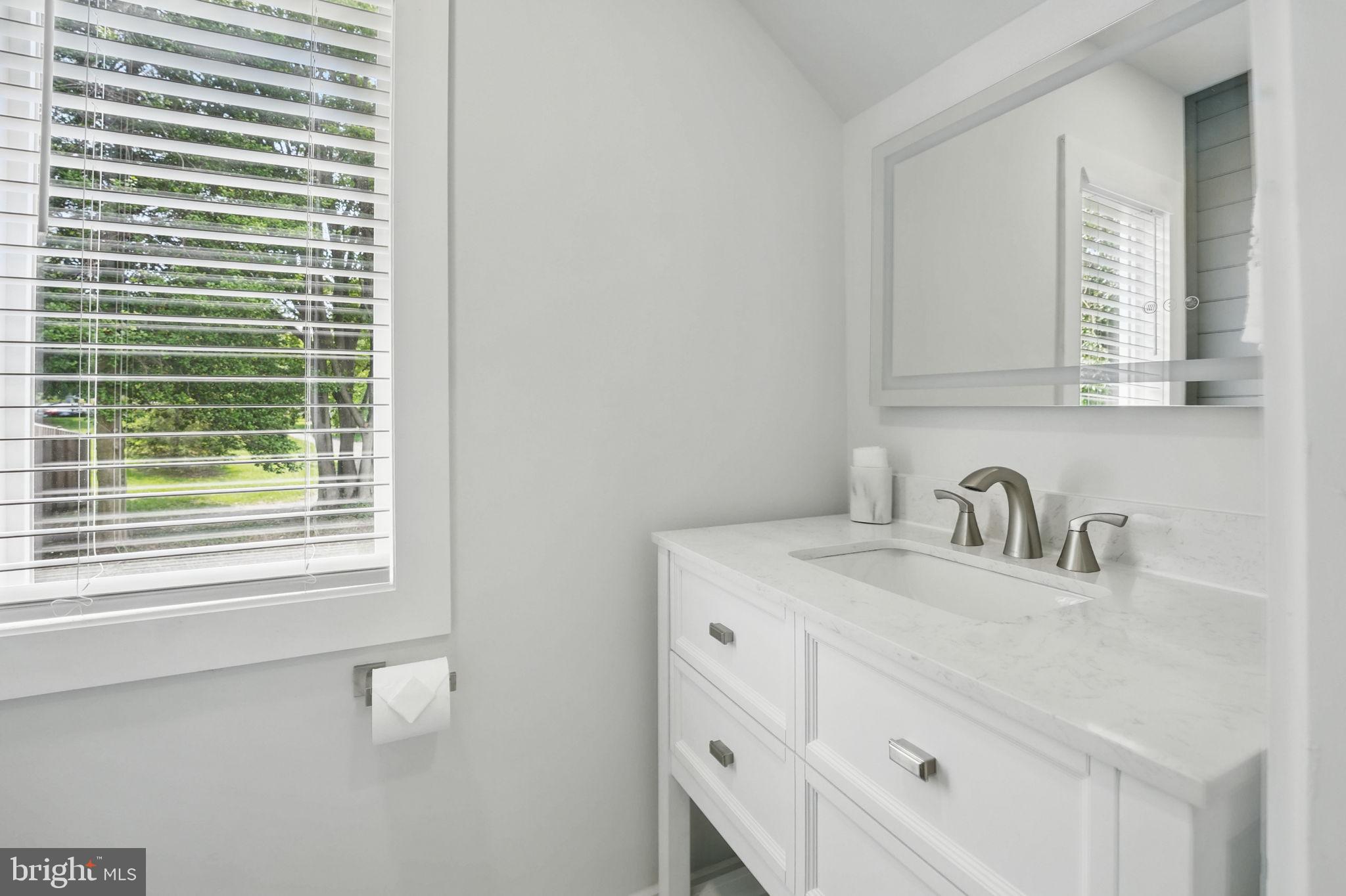 REGENCY SQUARE - Residential