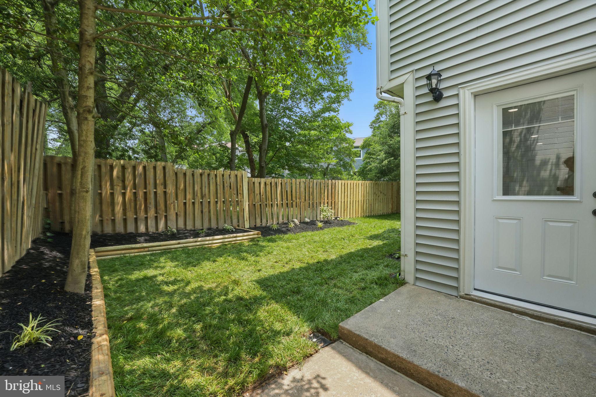 REGENCY SQUARE - Residential